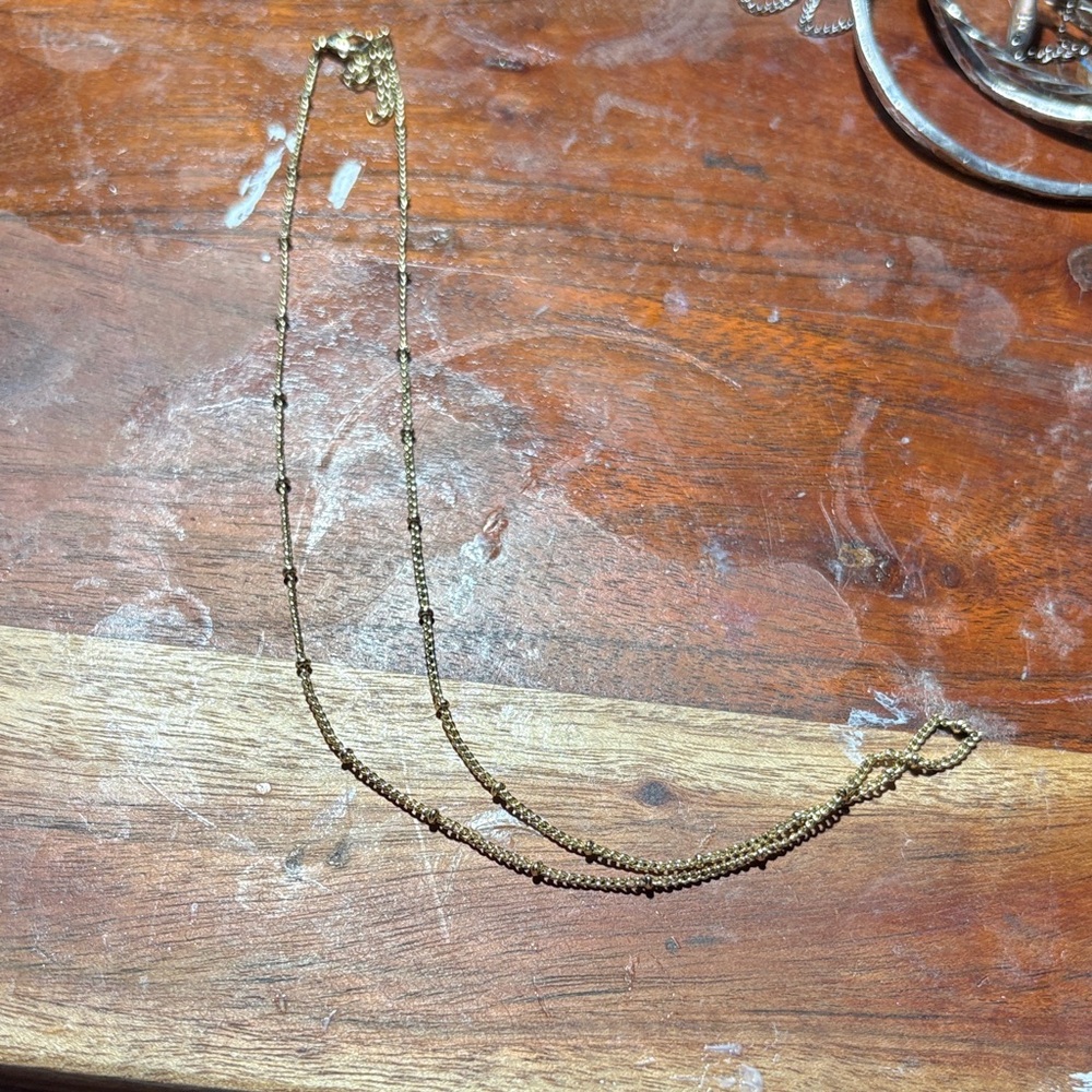 Elegant Gold-Toned Necklace
